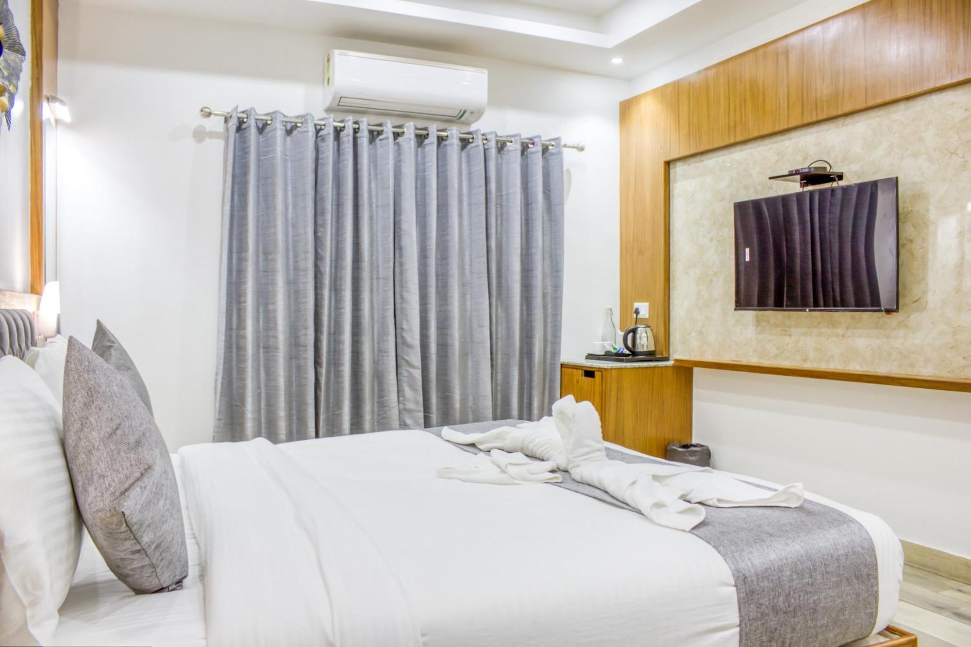 Zip By Spree Hotels Grand Legacy Prime デヘラードゥーン エクステリア 写真